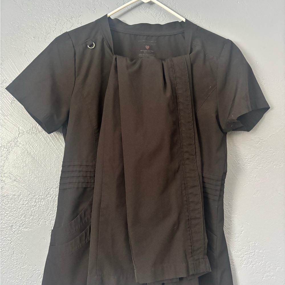 Black scrub set